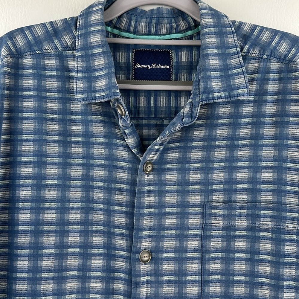 Tommy Bahama Silk/Cotton Short Sleeve Plaid Button Down Shirt - Picture 2 of 6